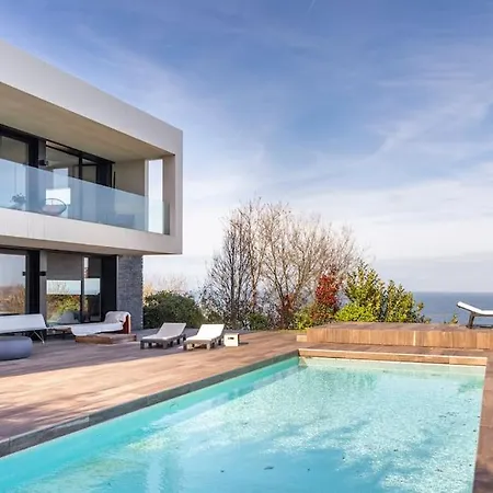 En El Faro De Hondarribia, Con Vistas * 宏达瑞比亚