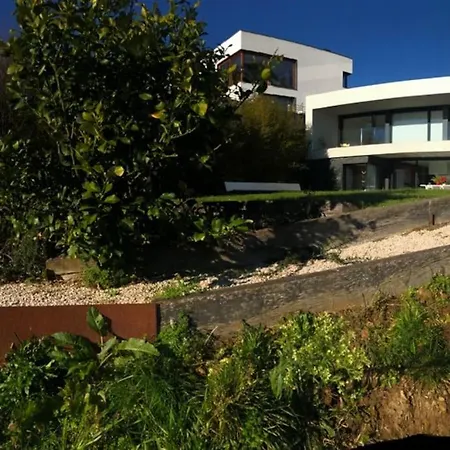 En El Faro De Hondarribia, Con Vistas 宏达瑞比亚